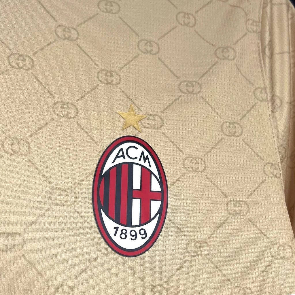 Milan 2024 Gucci Co-Branded Special Shirt